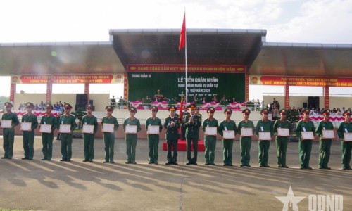 宝宝一岁黑眼球模糊网 - 为你提供1岁宝宝黑眼圈怎么回事、一岁宝宝黑眼球不对称